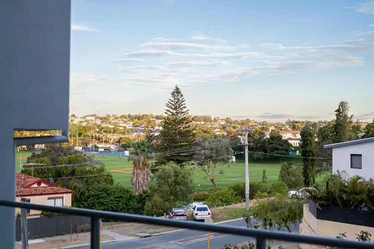 Sixth view of Homely house listing, 1/14 Sackville Terrace, Scarborough WA 6019