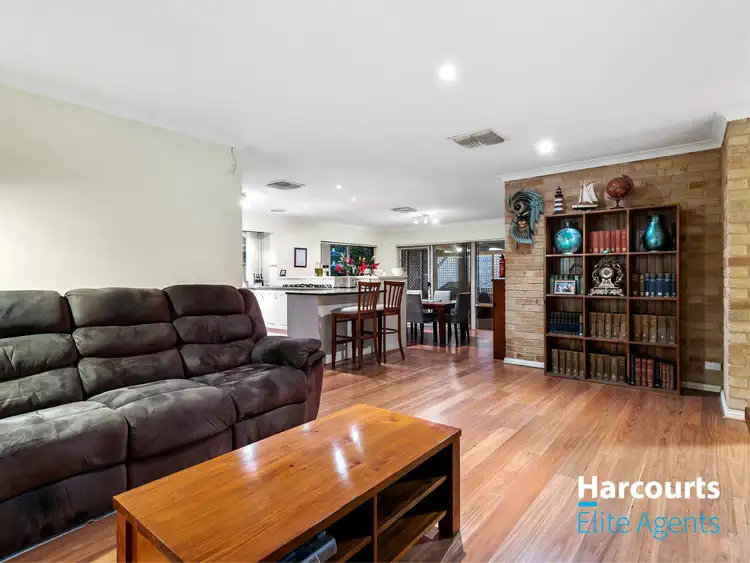 Second view of Homely house listing, 11 Edmonds Cove, Safety Bay WA 6169