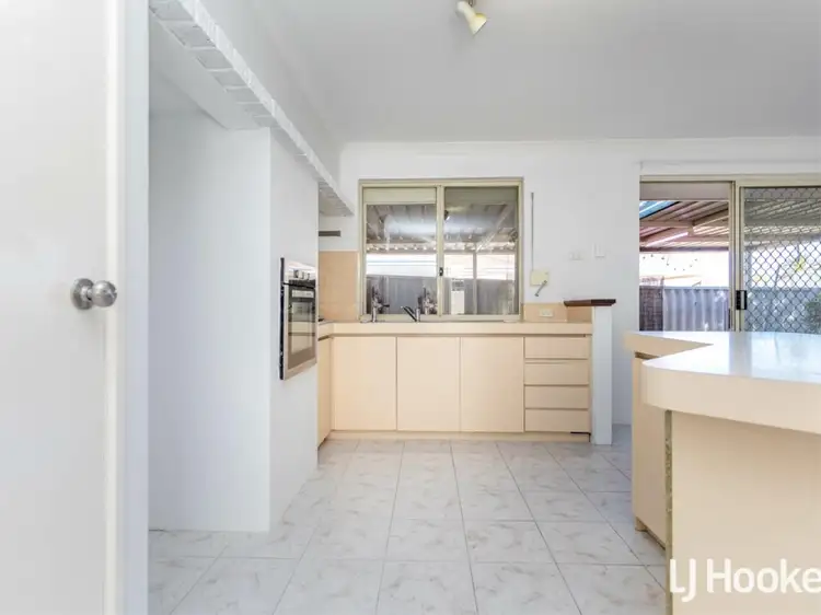 Fourth view of Homely house listing, 7 Hotchkiss Close, Thornlie WA 6108