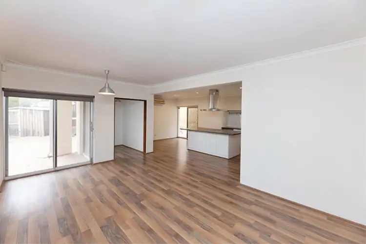 Fifth view of Homely house listing, 2 Currajong Road, Duncraig WA 6023