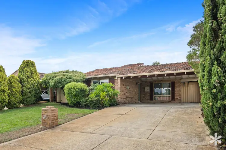 23B Gladstone Road, Leeming WA 6149