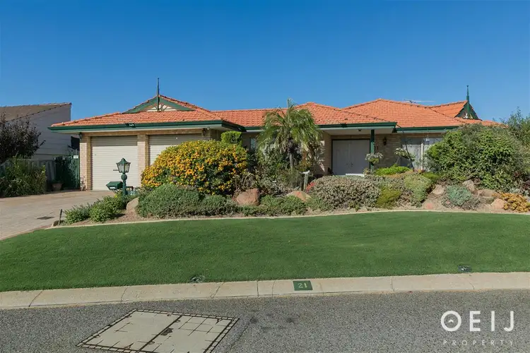21 Timber Ridge Retreat, Leeming WA 6149