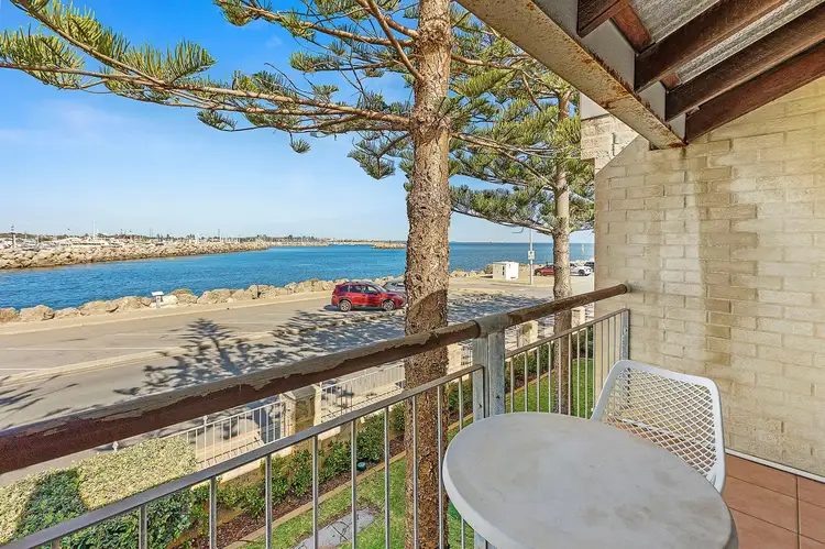 8/43 Mews Road, Fremantle WA 6160