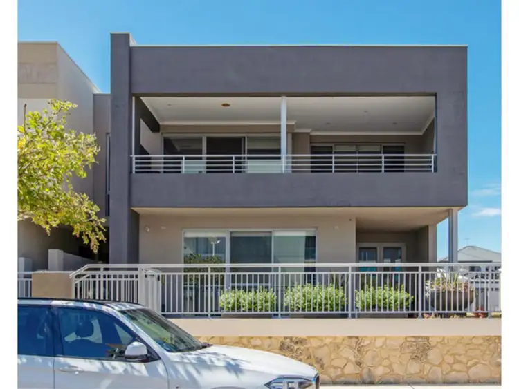 104 Orsino Boulevard, North Coogee WA 6163