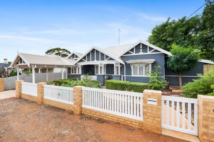 64 Lyall Street, Lamington WA 6430