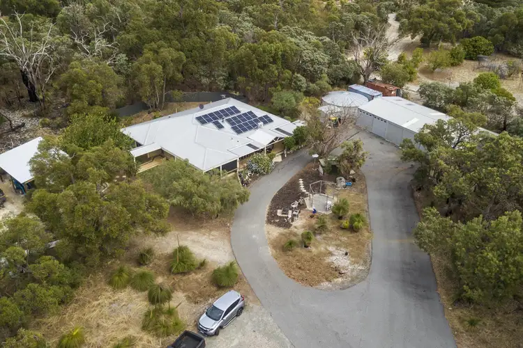 14 Barker Road, Wellard WA 6170