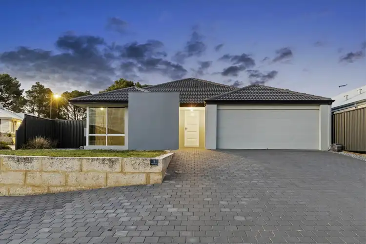 7 Bunker Crescent