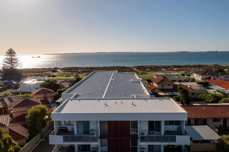 9/102 Kent Street, Rockingham WA 6168