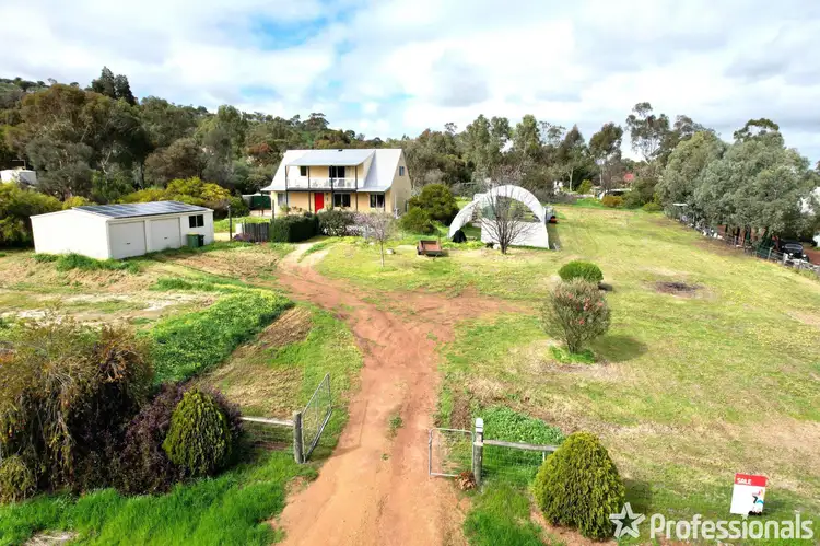 5 Mount Street, York WA 6302