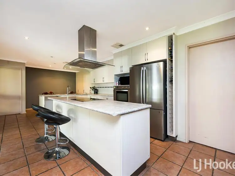Fifth view of Homely house listing, 19 Coronet Court, Thornlie WA 6108