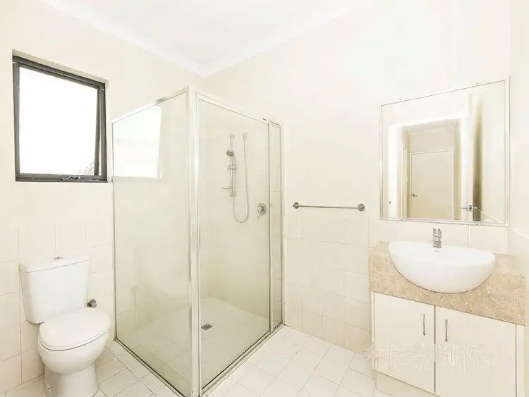 Fourth view of Homely house listing, 6/174 Fairway Circle, Connolly WA 6027