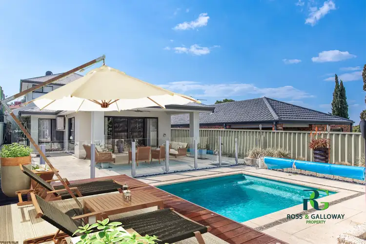 6a Birdwood Road, Melville WA 6156