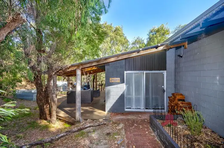 11 Aubrey Road, Myalup WA 6220