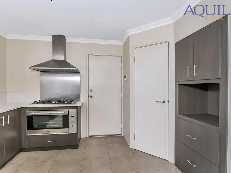 Fourth view of Homely house listing, 6 Uffizi End, Aveley WA 6069