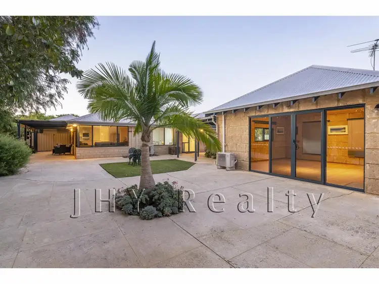 6 Woodynook Court, Dunsborough WA 6281