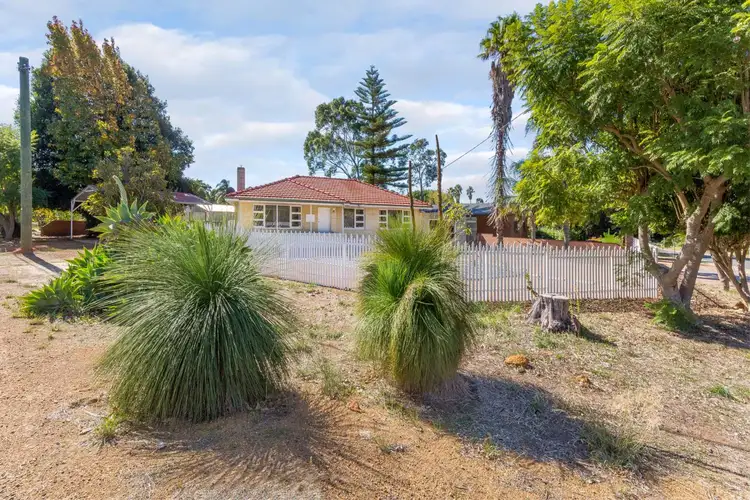 23 McNess Road, Kalamunda WA 6076
