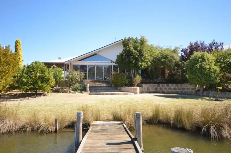 4 Heron Place, South Yunderup WA 6208