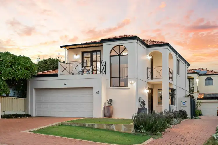 Main view of Homely house listing, 1/121 Grand Promenade, Doubleview WA 6018