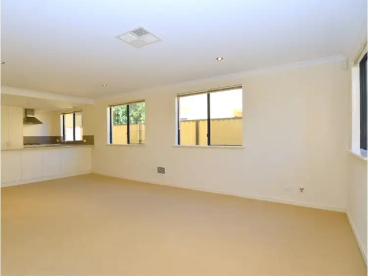 Seventh view of Homely townhouse listing, 4/3 Elward Place, Balga WA 6061