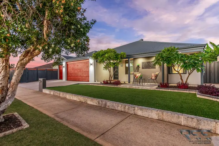 4 Jefferson Way, Piara Waters WA 6112