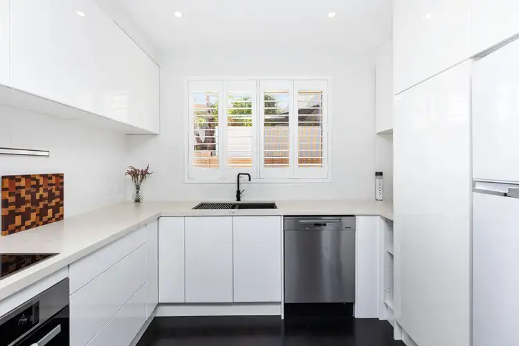 Sixth view of Homely unit listing, 3/7 Bindaring Parade, Claremont WA 6010