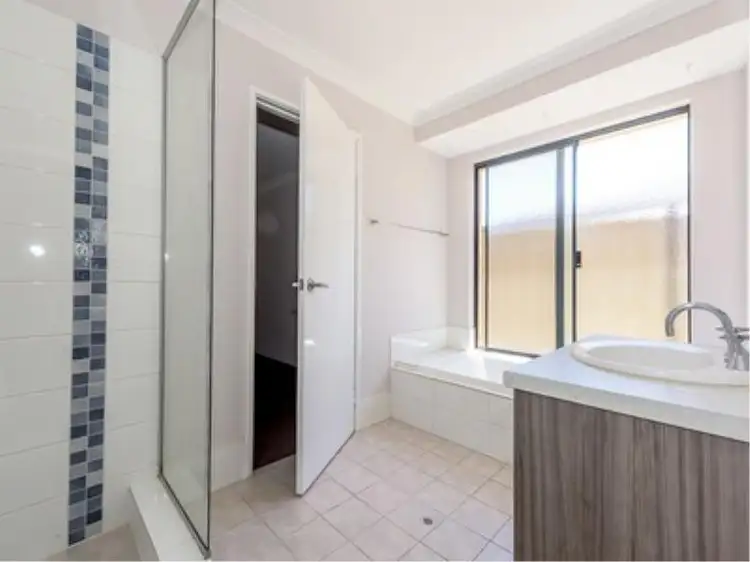 Seventh view of Homely house listing, 5 Jitarning Brace, Baldivis WA 6171