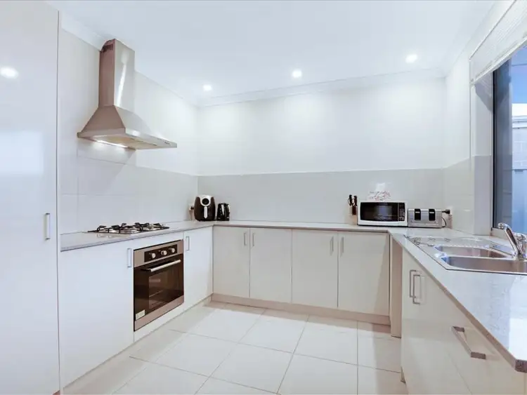 8 Jack Way, Canning Vale WA 6155