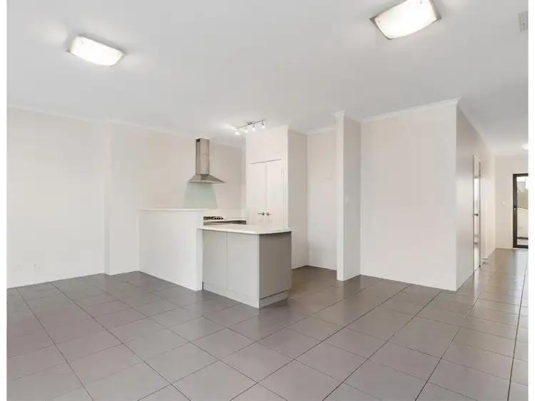 Fourth view of Homely house listing, 1/18 Crossville Way, Success WA 6164