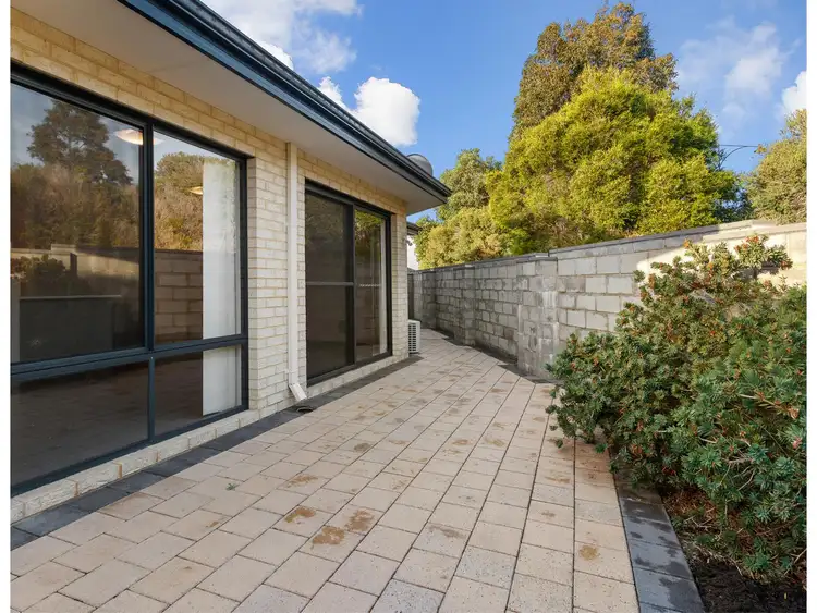 Fifth view of Homely house listing, 1/18 Crossville Way, Success WA 6164
