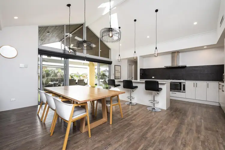 15 Ragley Way, The Vines WA 6069