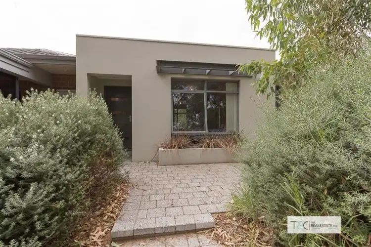 12 Ferntree Lane, Coodanup WA 6210