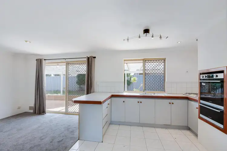 Seventh view of Homely house listing, 5 Silda Place, Gosnells WA 6110