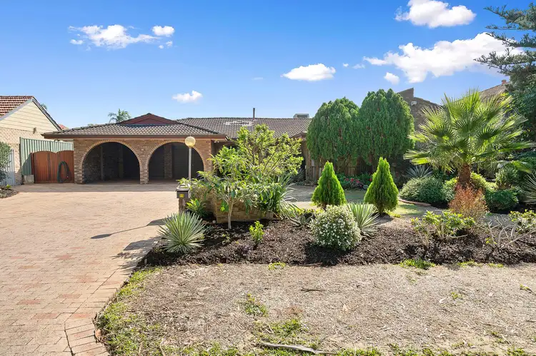11 Goldfinch Avenue, Churchlands WA 6018