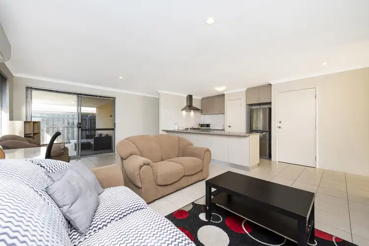 3 Devitt Way, Ellenbrook WA 6069