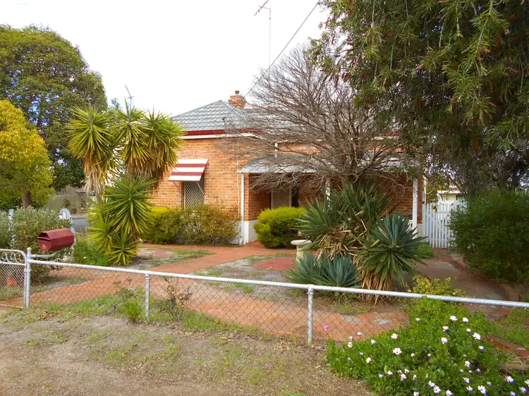 16 Britannia Street, Katanning WA 6317