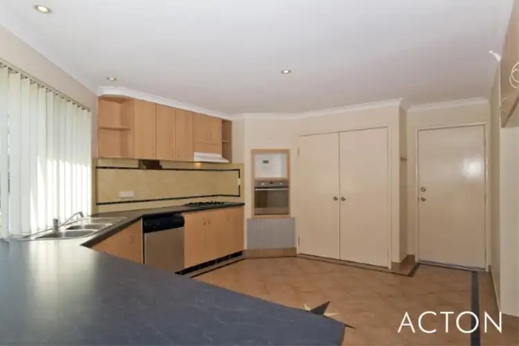 Fourth view of Homely house listing, 8 The Ridge, Halls Head WA 6210