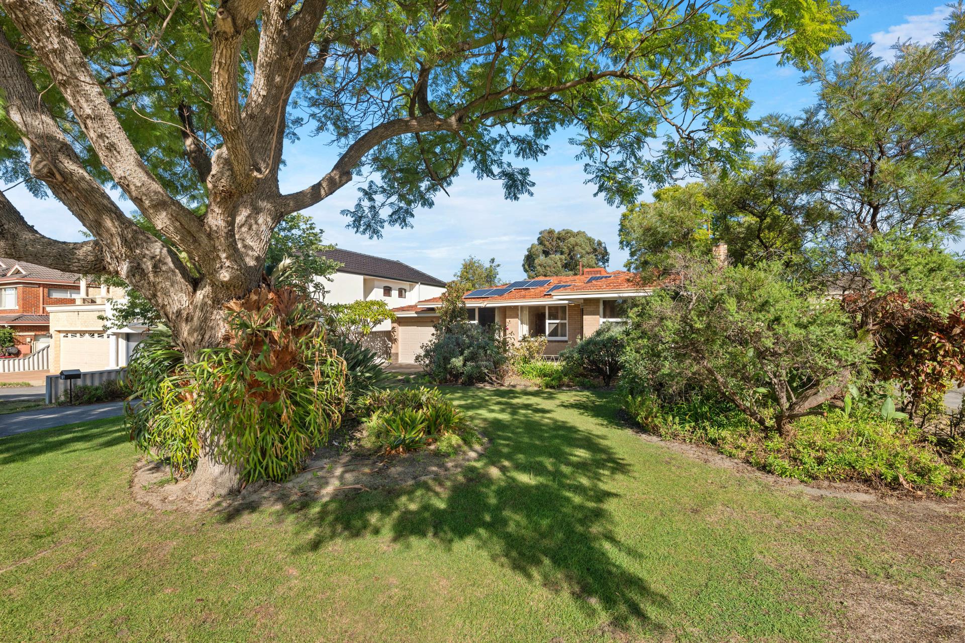 5 Salen Court, Ardross WA 6153