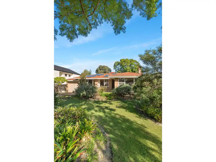 Fourth view of Homely house listing, 5 Salen Court, Ardross WA 6153