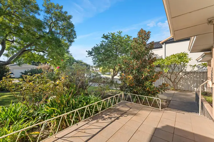 Sixth view of Homely house listing, 5 Salen Court, Ardross WA 6153