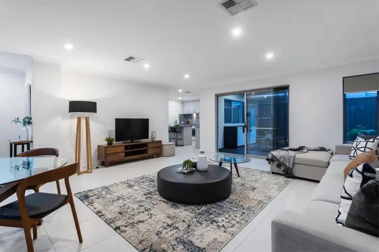 14 Laila Turn, Madeley WA 6065