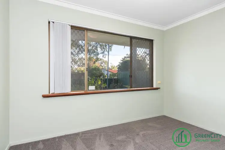 Fourth view of Homely house listing, 18 Lowanna Way, Armadale WA 6112