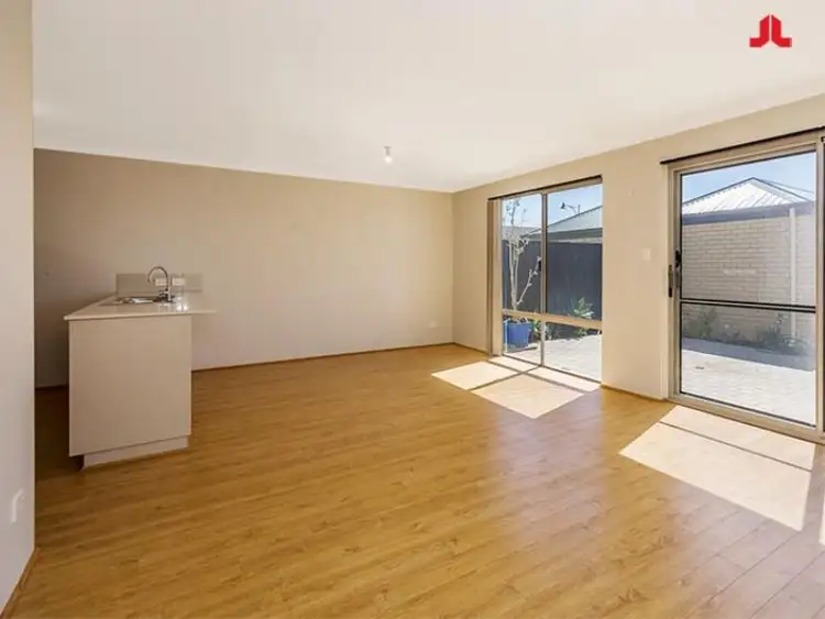 Sixth view of Homely house listing, 1 Devine Court, Baldivis WA 6171