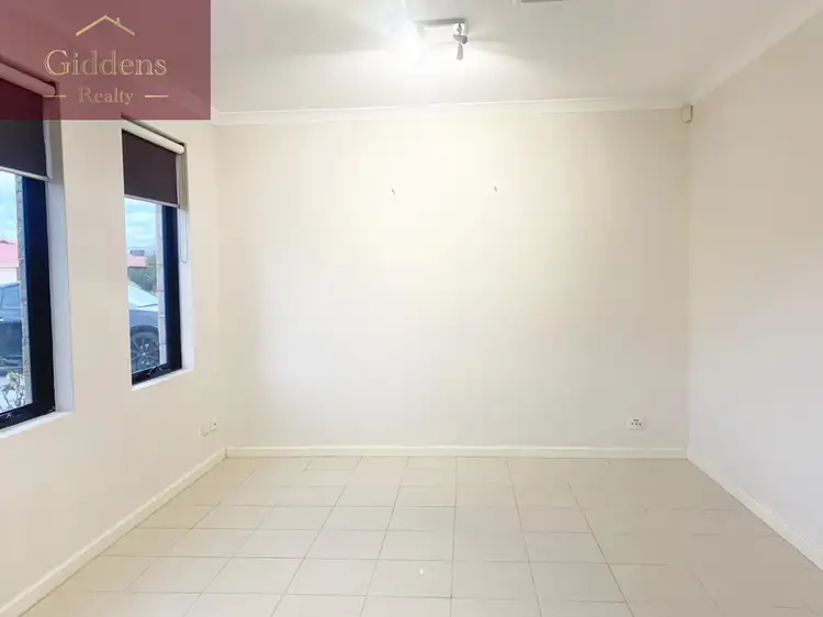 Fourth view of Homely unit listing, 1/113 Amherst Rd, Canning Vale WA 6155