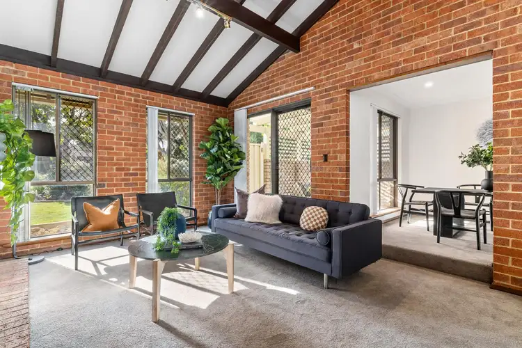 4 Hartington Way, Carine WA 6020