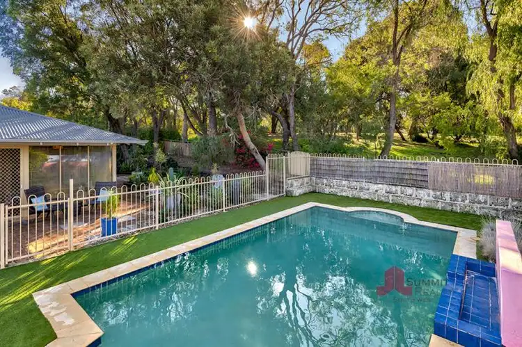 19 Whatman Way, Australind WA 6233
