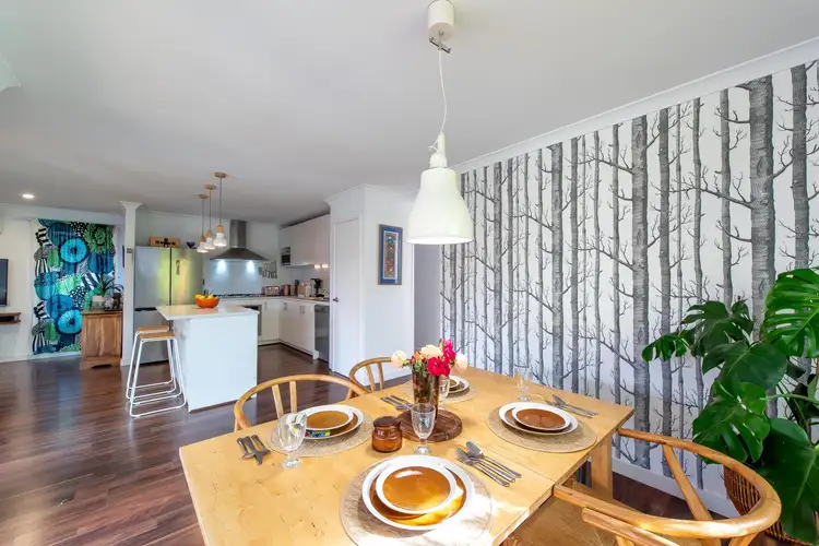 8 Musing Way, Aveley WA 6069