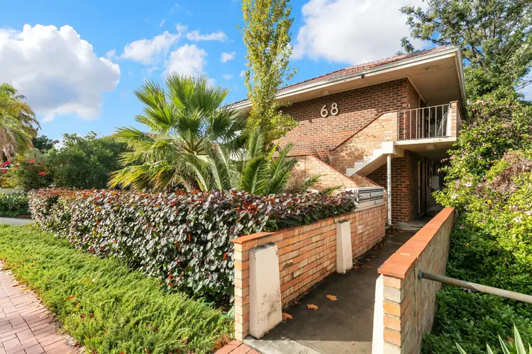 2/68 Broadway, Crawley WA 6009