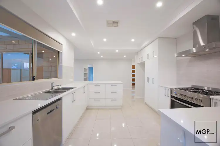 43a Davies Crescent, Kardinya WA 6163