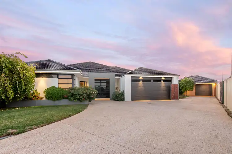 14 Graymont Close, Darch WA 6065