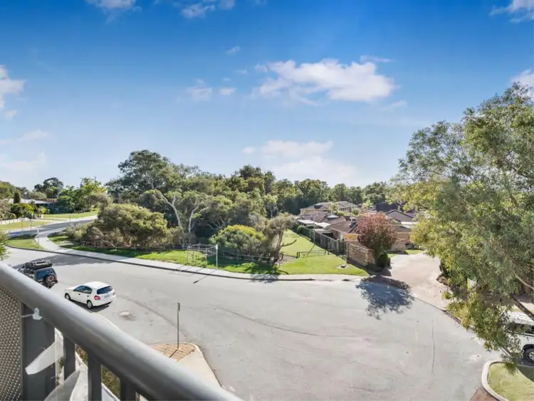 Seventh view of Homely apartment listing, 19/17 Southdown Place, Thornlie WA 6108